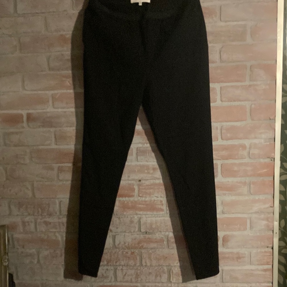 Black pull on leggings size